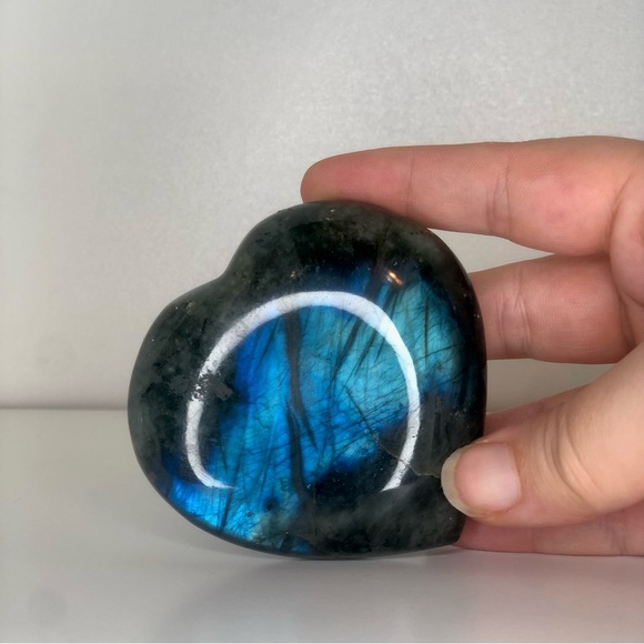 MEGA FLASH Labradorite Heart - Picture 5 of 11